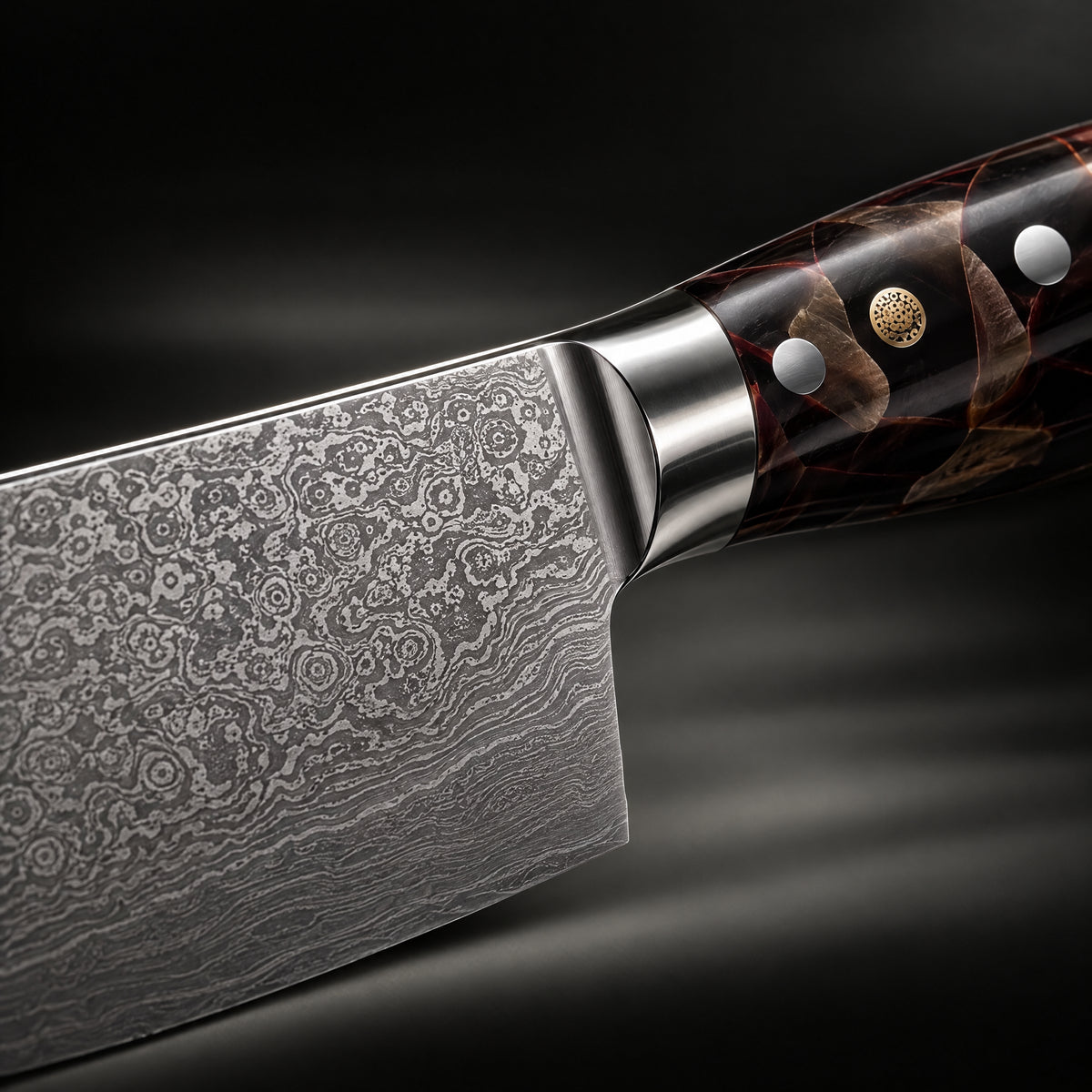 Close-up of the kongo kiritsuke knife blade and handle