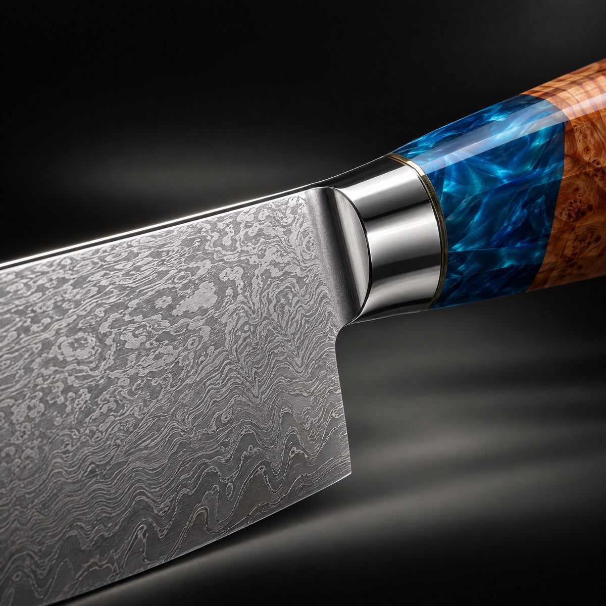 Close-up of the seiran nakiri knife blade and handle
