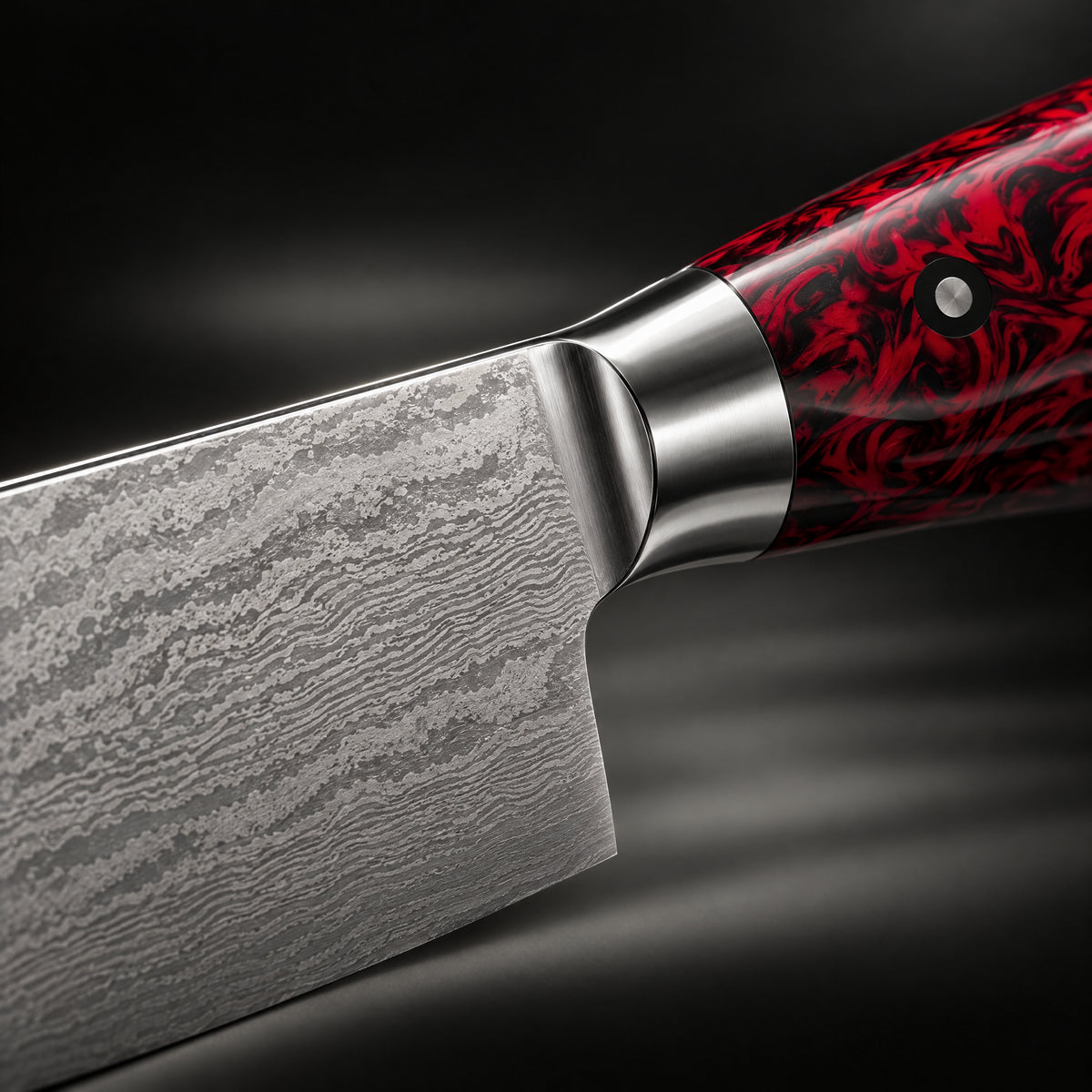 Close-up of the kurenai bread knife blade and handle