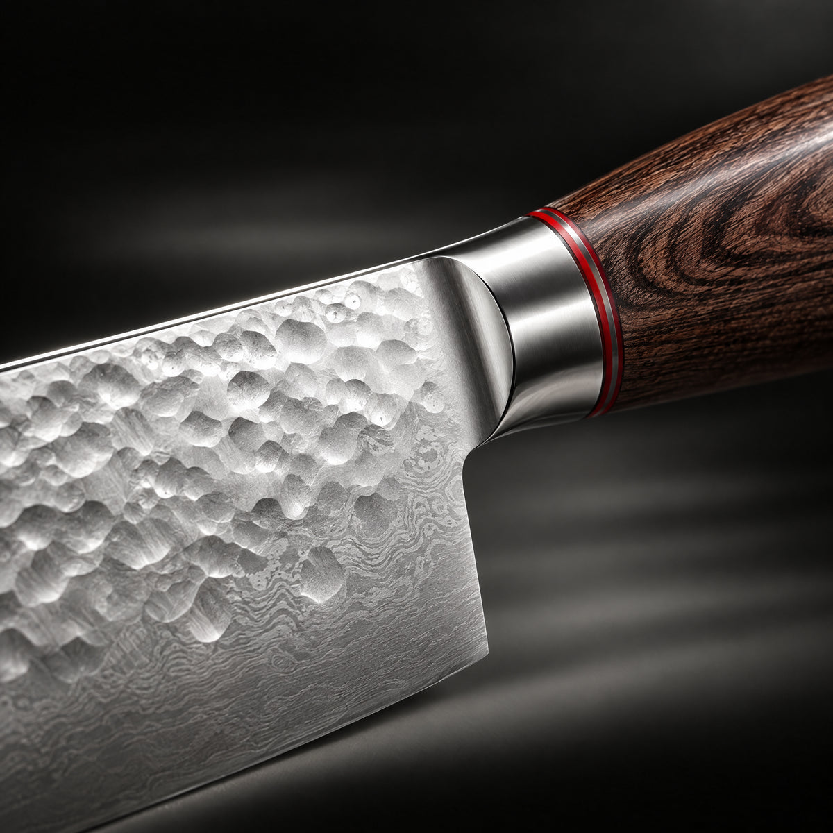 Close-up of the taiga utility knife blade and handle