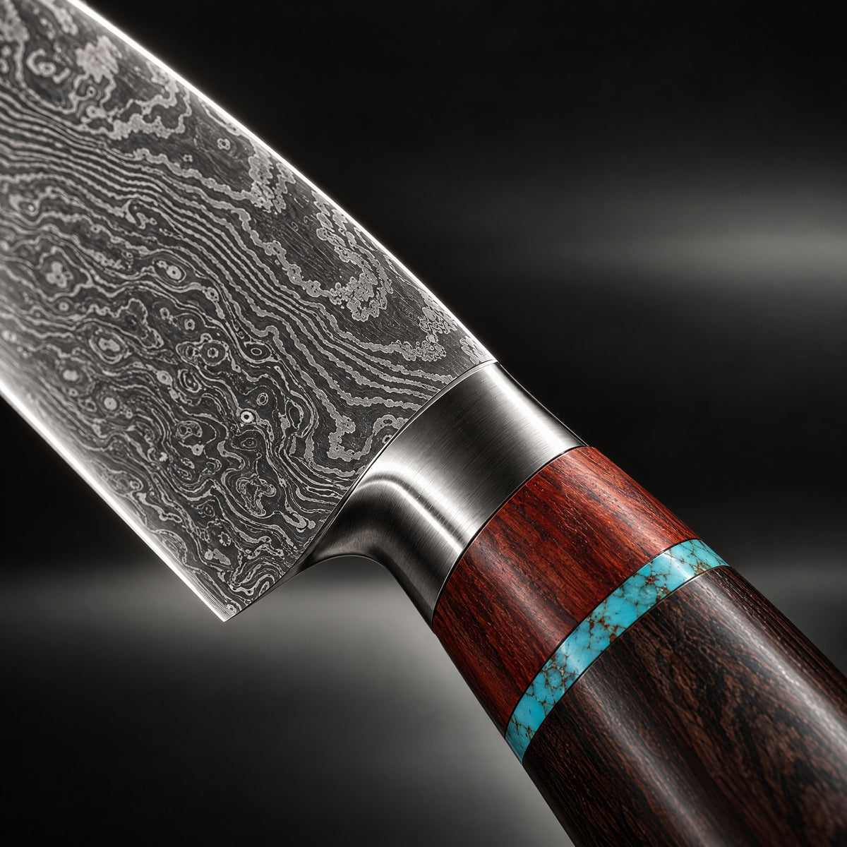 Close-up of the isamu 5-piece knife set blade and handle