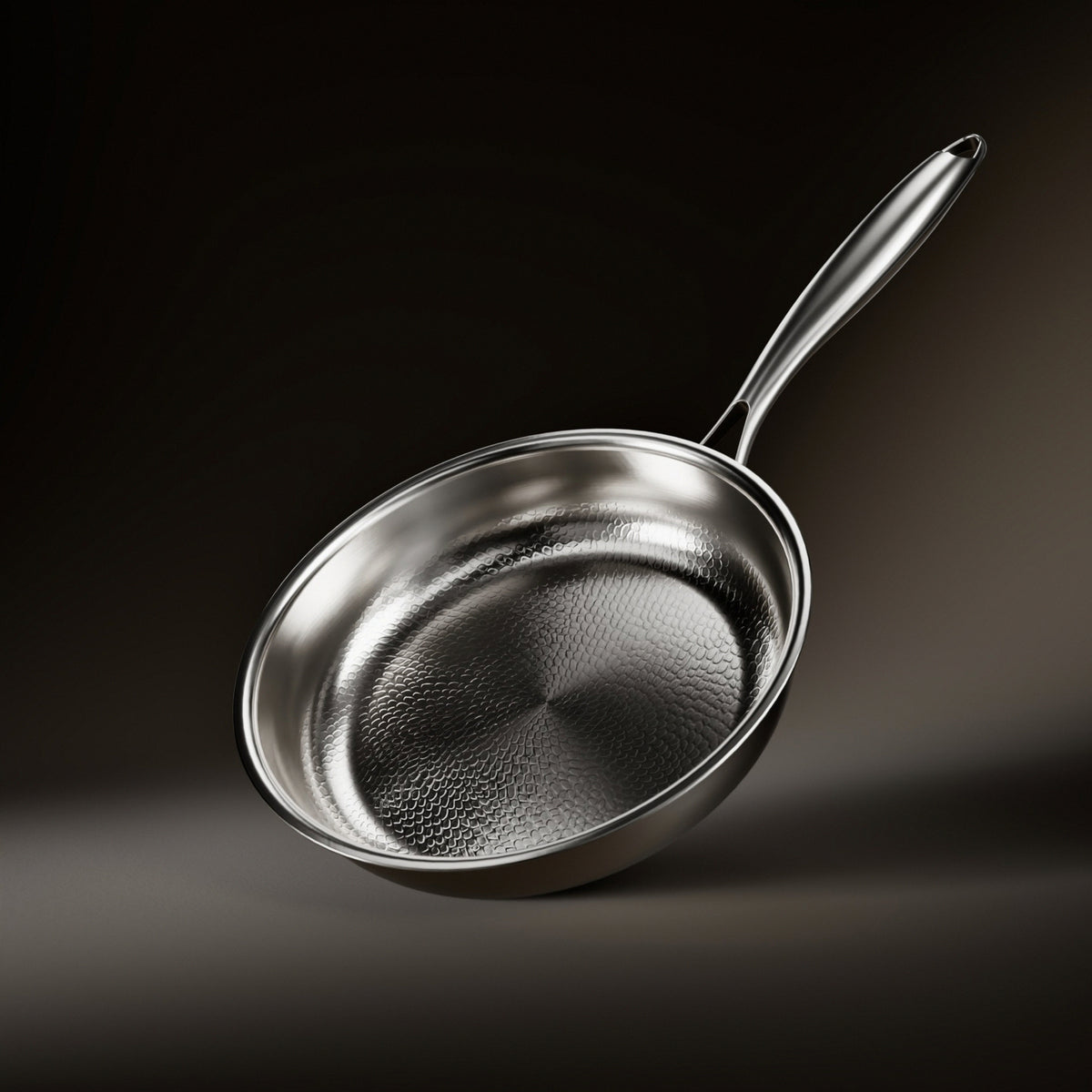Okura hand-hammered titanium frying pan