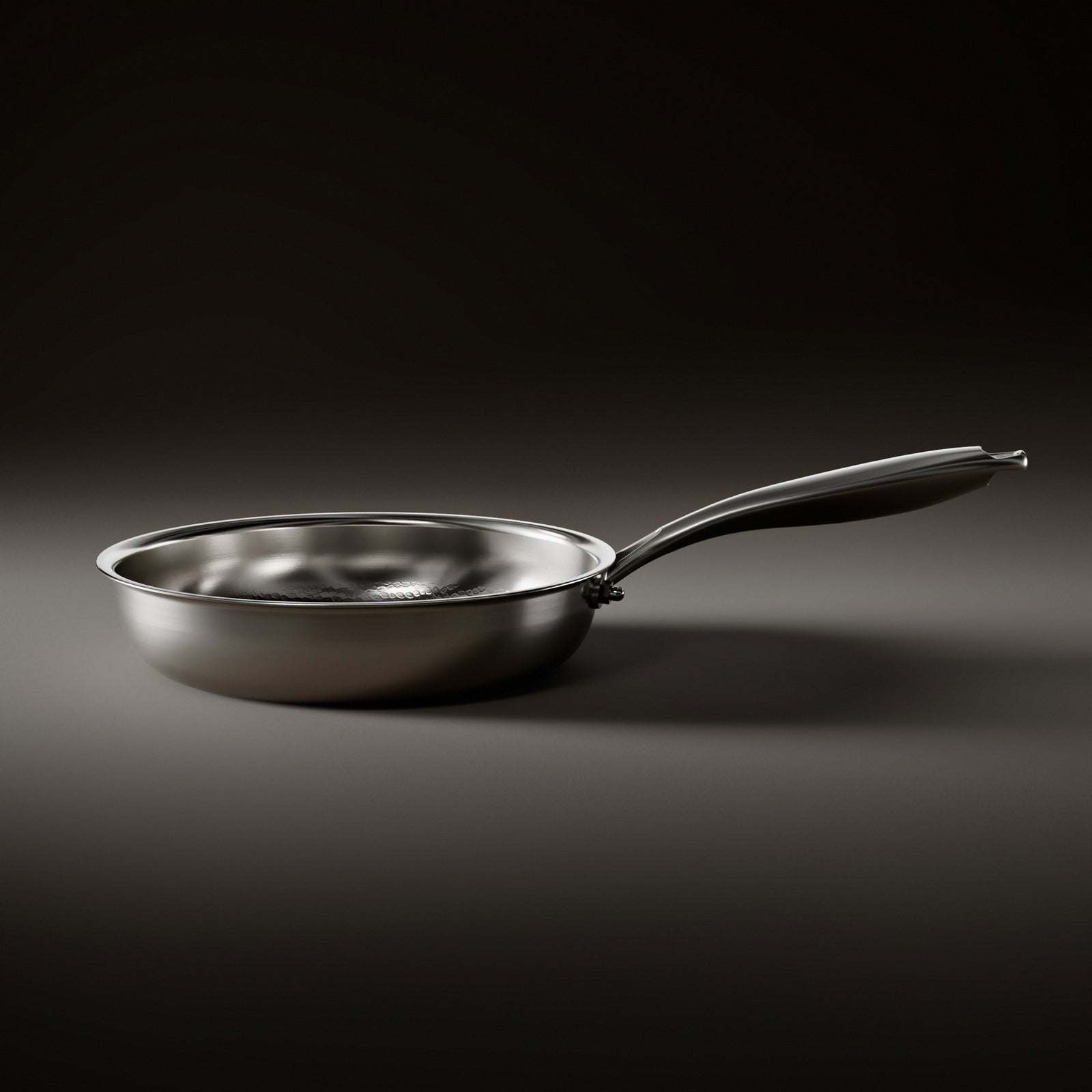 Hammered Titanium Pan – Okura Cookware