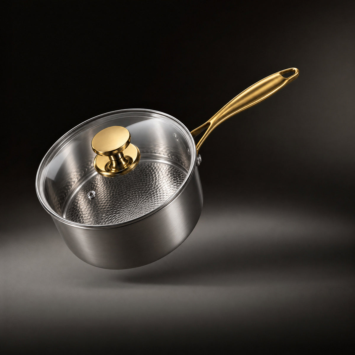 Okura titanium saucepan, Limited Edition with gold-coloured handle and lid knob