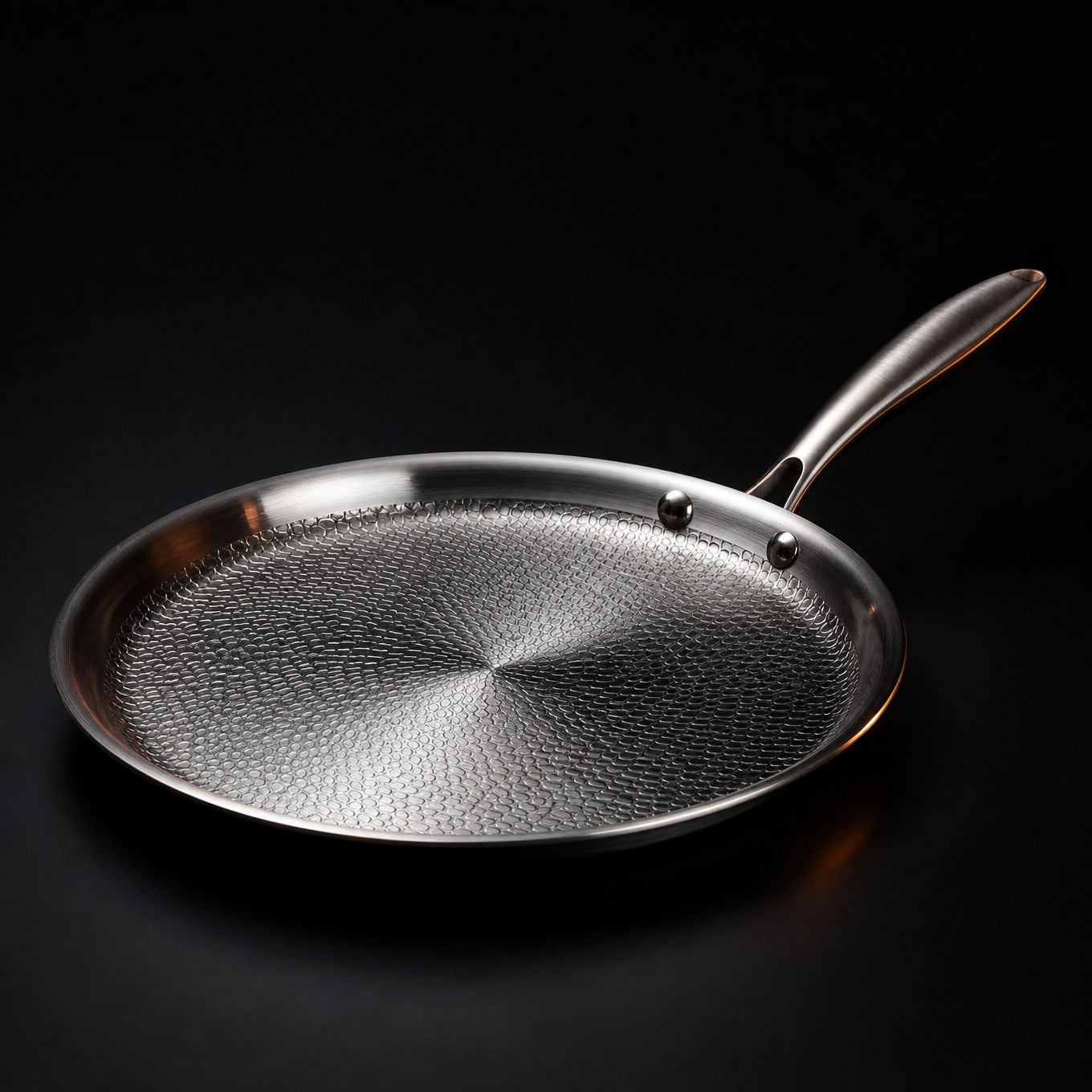 Titanium Crêpe Pan, Hand-Hammered PFAS-Free | Okura