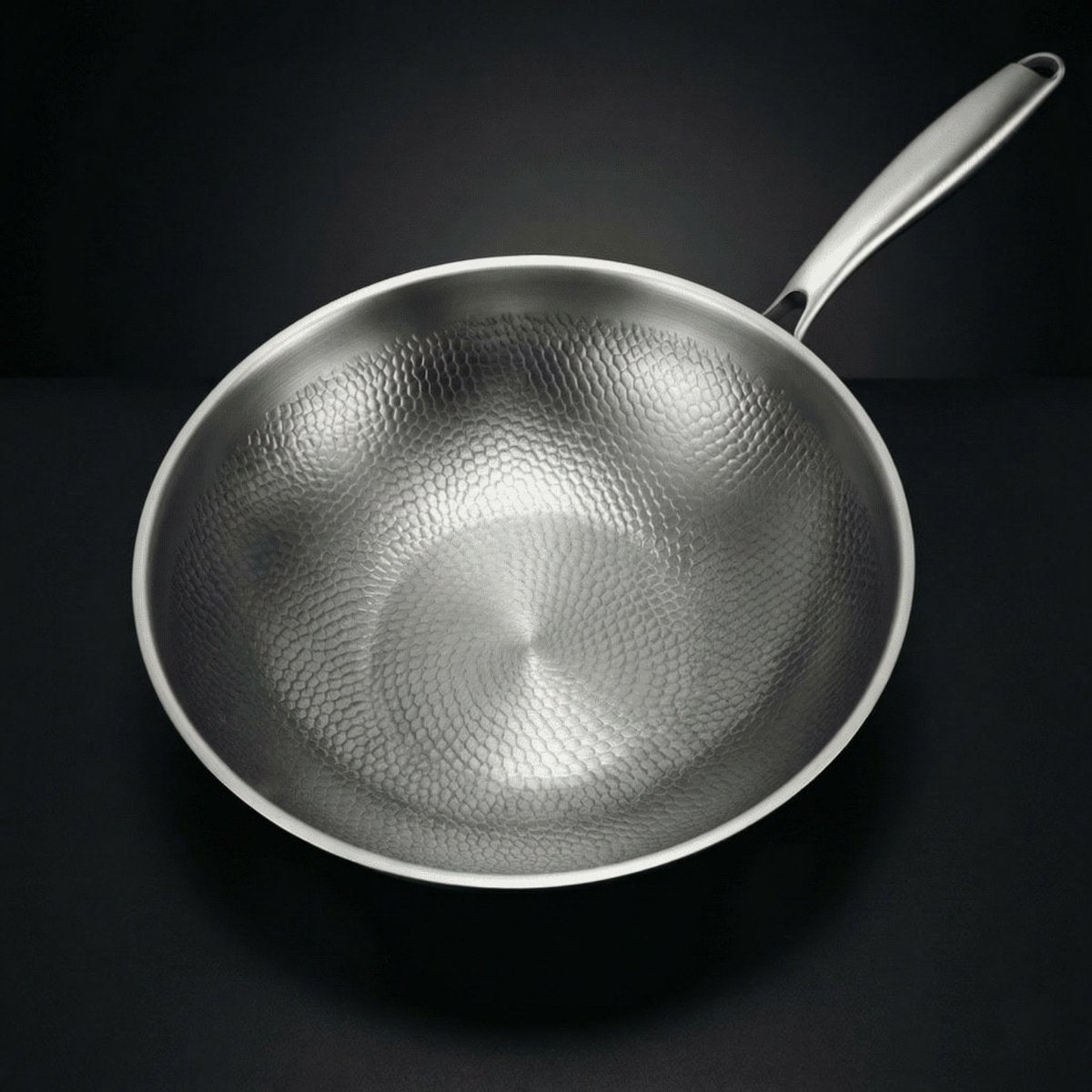 Titanium Wok Pan, Flat-Base Hammered | Okura