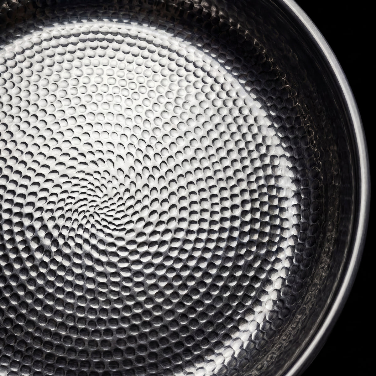 Hand-Hammered Titanium Pan — Pure & Non-Toxic
