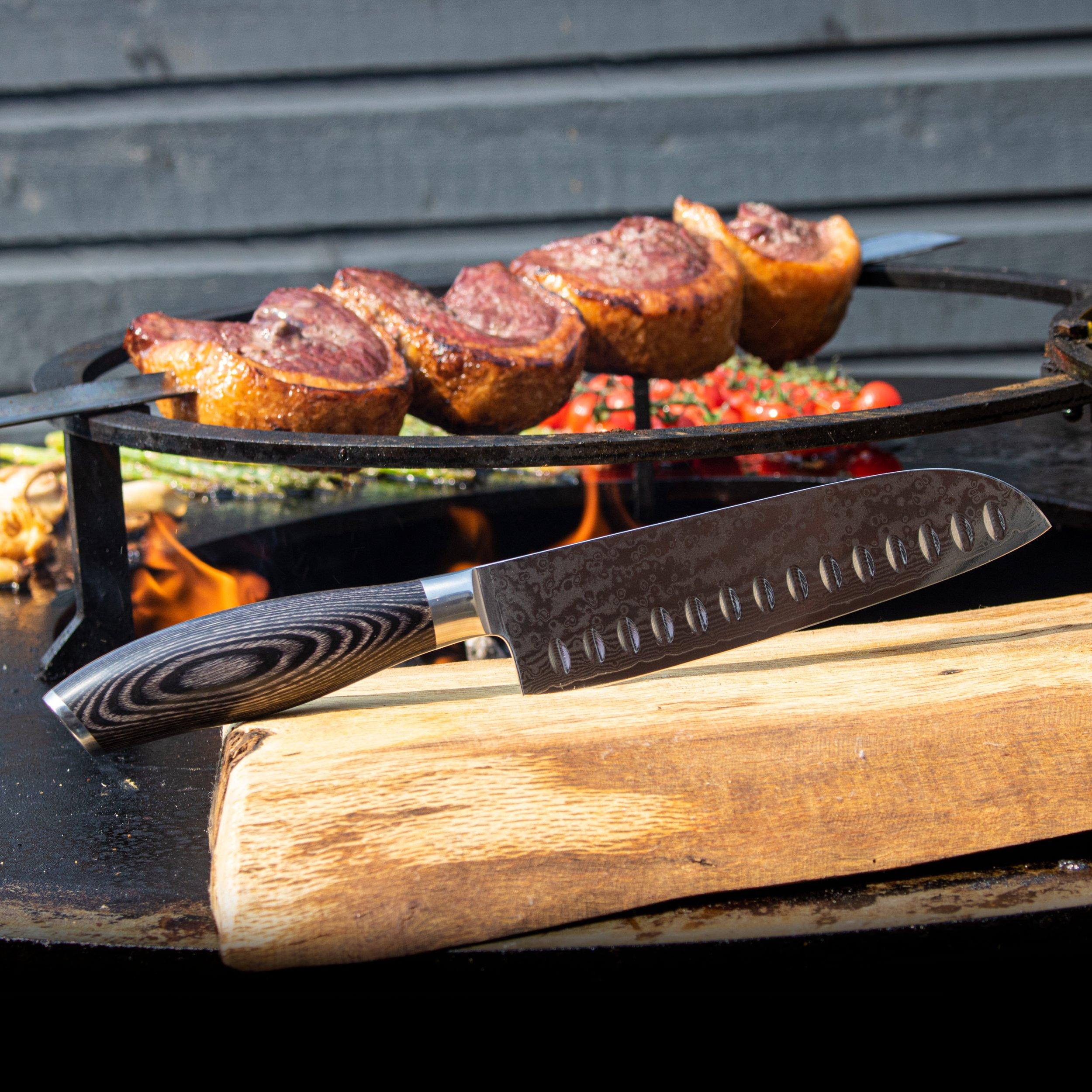 Japanese Damascus Santoku Knife – 7.1 inch (18 cm) Versatile Blade